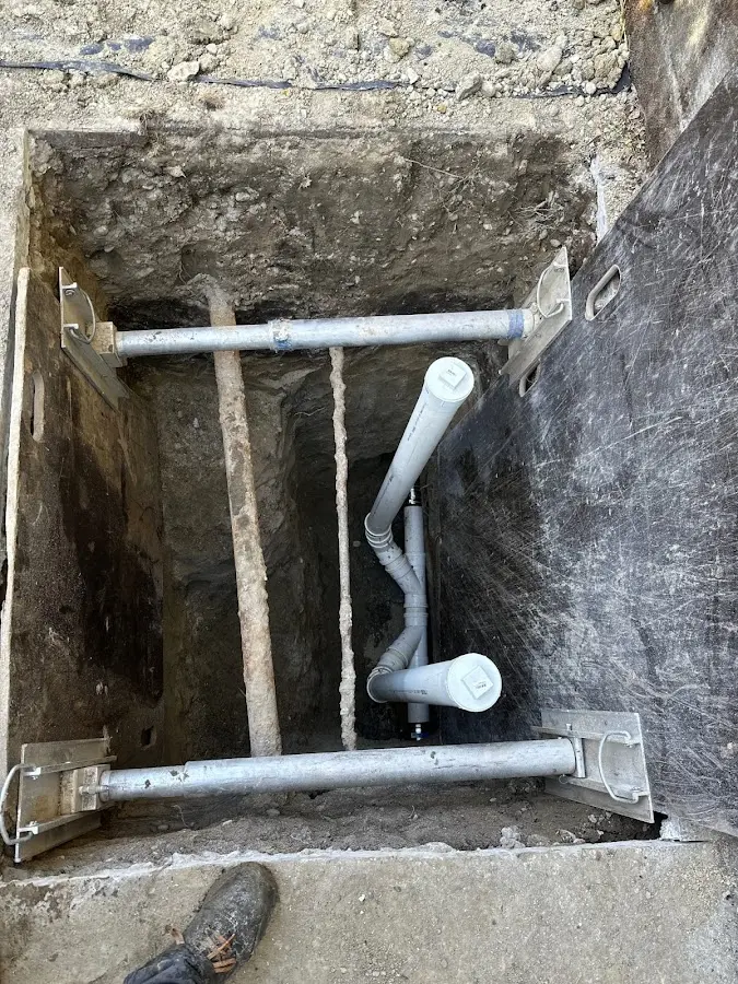 Experienced plumber completing Drain Cleaning work in Upper Yoder